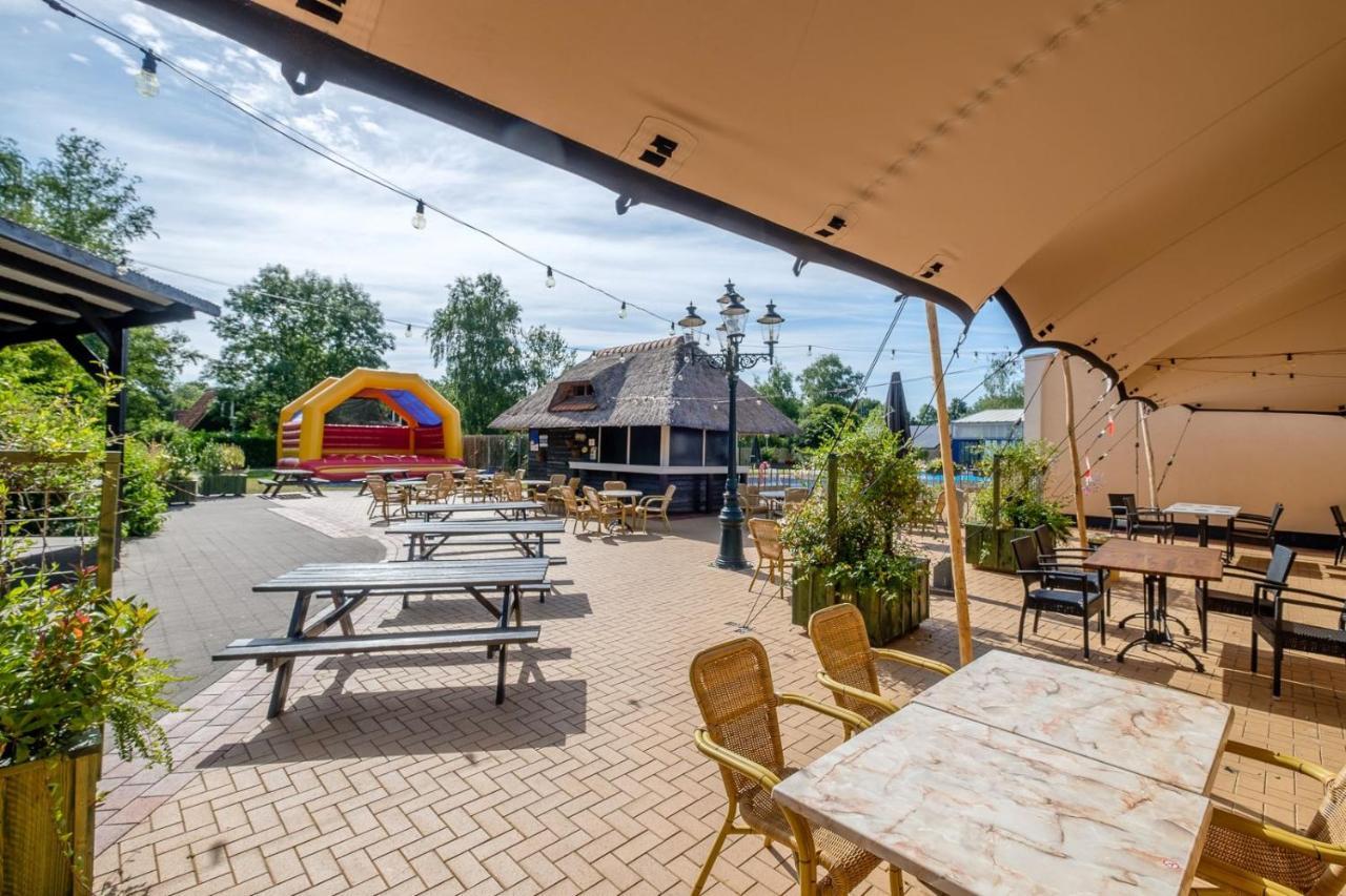 Het Familie Boshuisje - Vakantiewoning Op Prachtig Park Met Veel Faciliteiten Inc Ligbad Gramsbergen Bagian luar foto